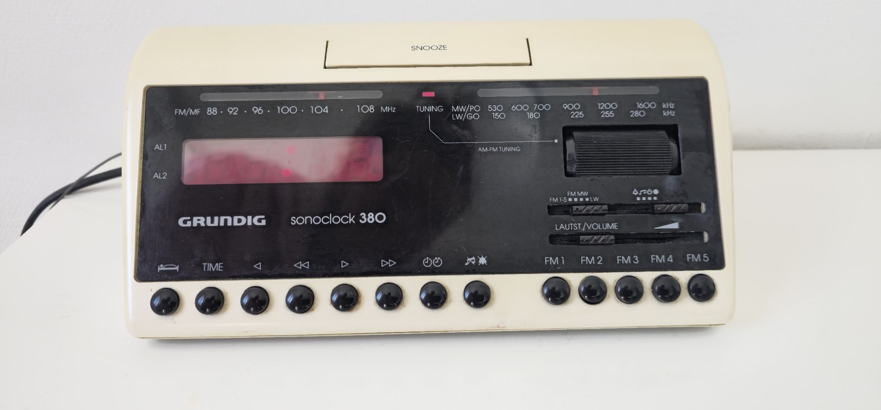 Grundig Radio: GRUNDIG sonoclock 380 – Usato da Luzern venduto da TausendD