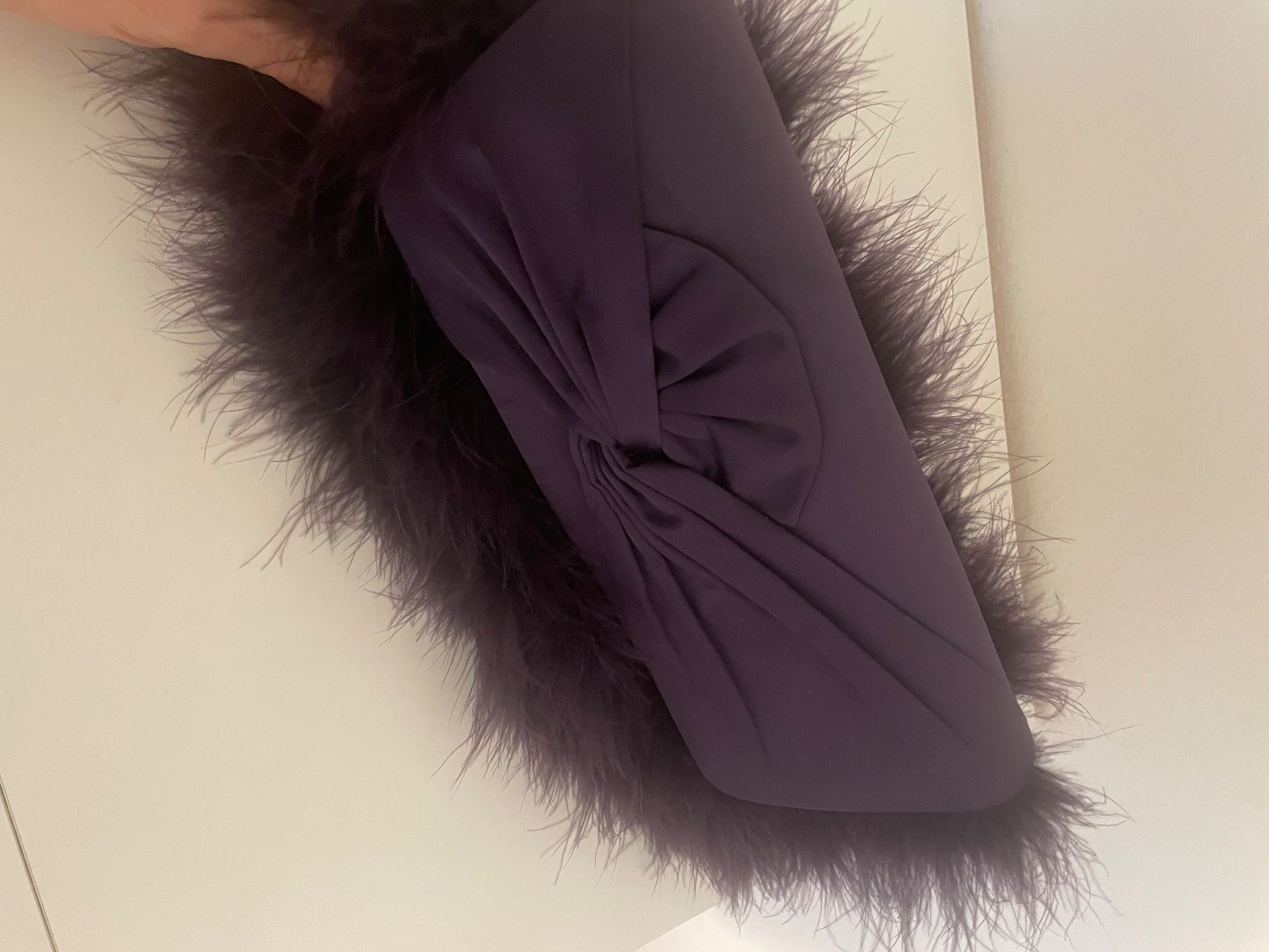 Borse da donna: Sac de soirée violet avec plumes – Usato da Lausanne venduto da Molecule11 3
