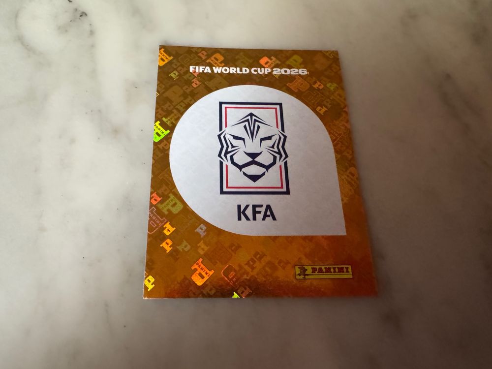 Panini FIFA World Cup 2026 Sticker KFA Korea Wappen KOR 1 (Neuf (Voir ...