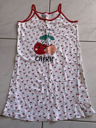 Chemise de nuitd'été, T. 134