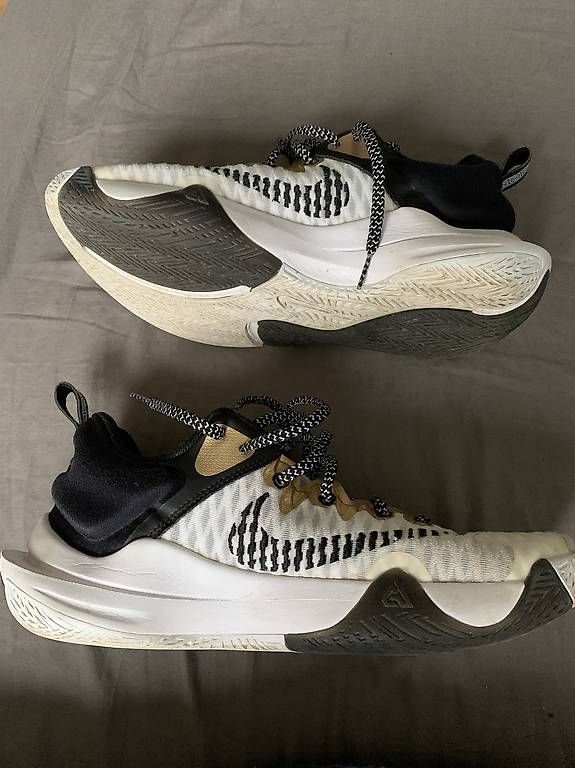 Chaussures hommes: Baskets Nike – D'occasion à Carouge GE par Pageval 2