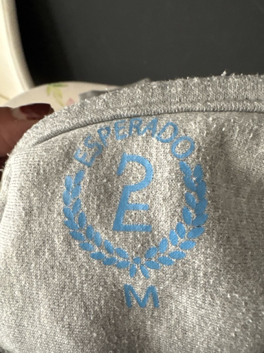 Pullover & Sweatshirts: Felpa Esperado – Gebraucht aus Losone von Chanty1970 2