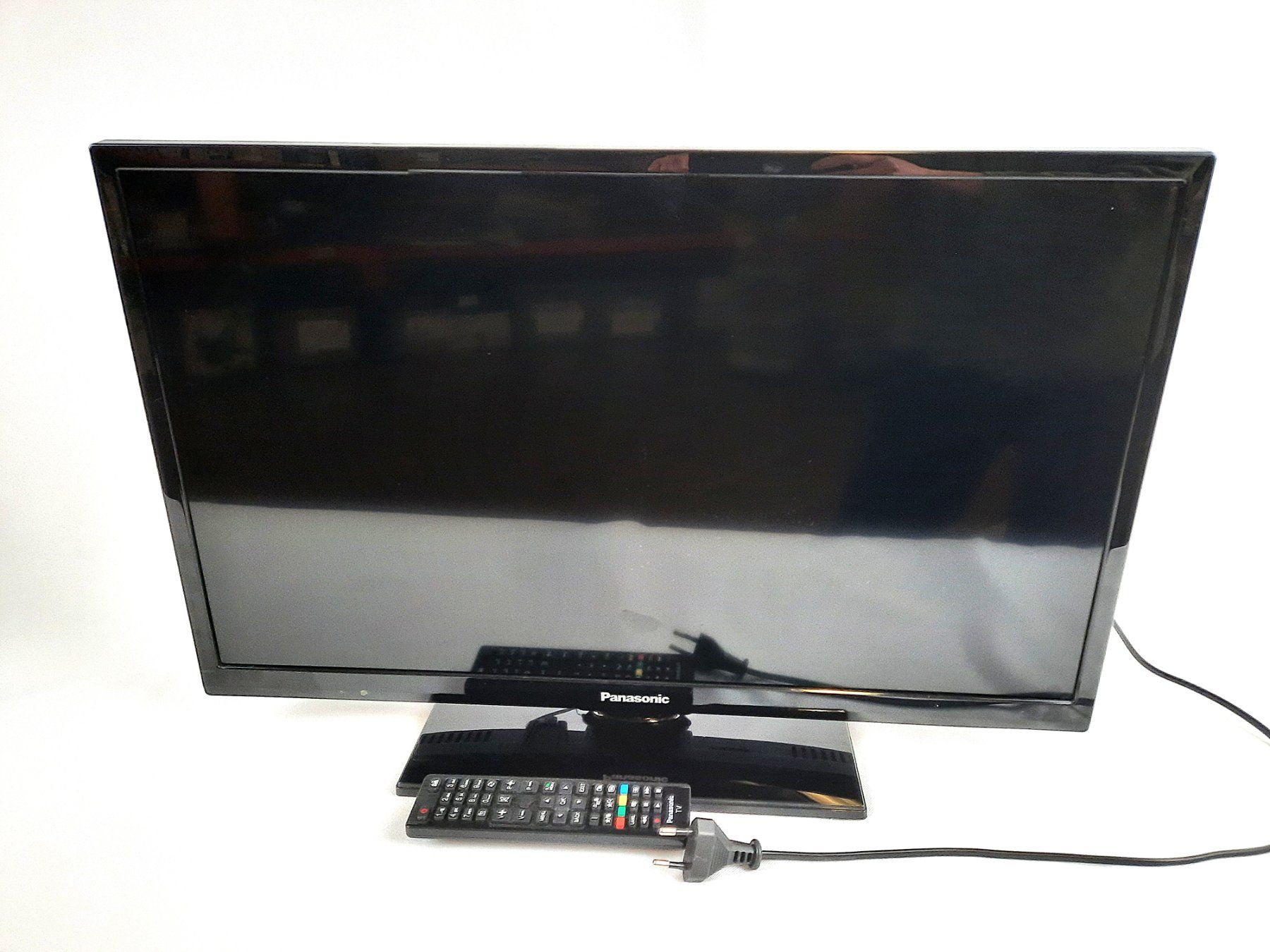 Panasonic Televisori: PANASONIC LCD-Fernseher 24" – Usato da Beinwil am See venduto da Restwert_Beinwil