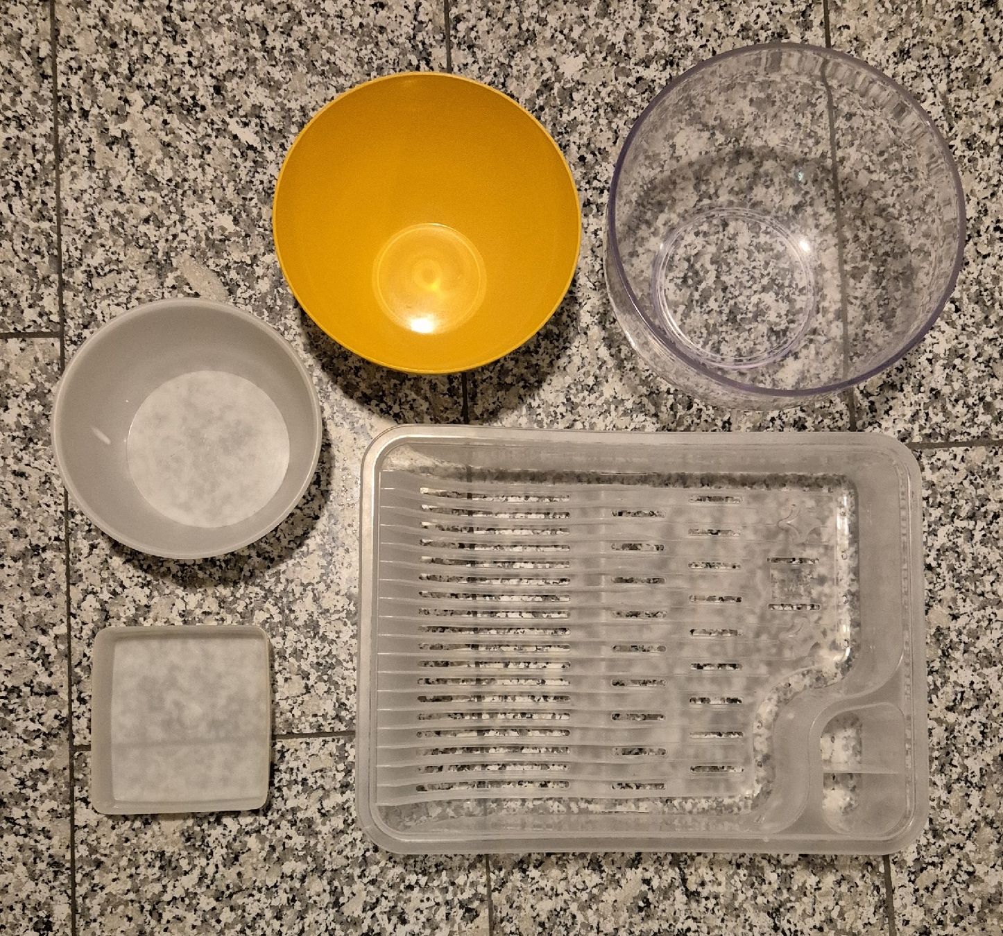 Ciotole: 5-tlg. Schüssel-Set, Kunststoff, versch. Grössen – Usato da Lumbrein venduto da gianandris