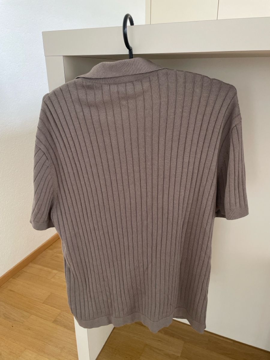 H&M Polos: Kurzarmpolo von H&M, Grösse M – D'occasion à Hägendorf par fufj11 1