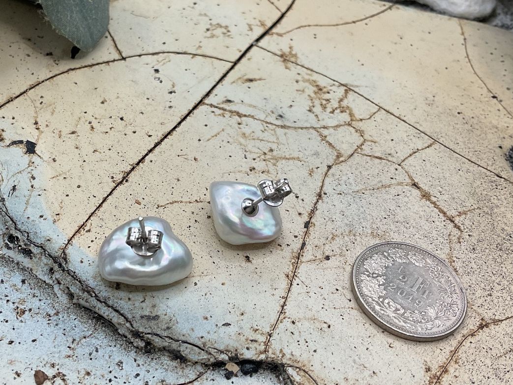 Ohrringe & -stecker: Ohrstecker mit Keshiperlen, flach – Neu (gemäss Beschreibung) aus luzern von Alpendorf1 1