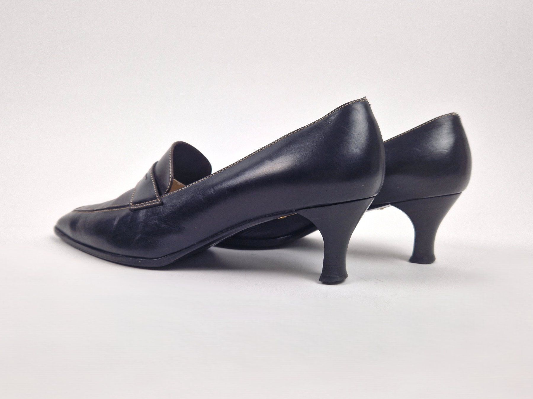 Chaussures femmes: Nicolette Damenpumps Gr. 38,5 – D'occasion à Basel par Restwert_Basel 2