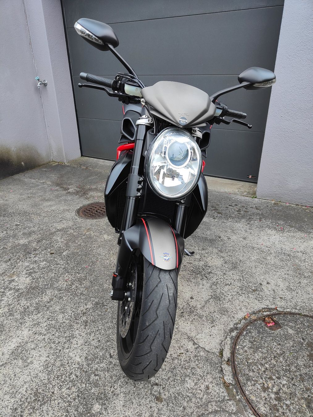 MV Agusta Strada: MV Agusta Brutale 1090RR, Jg. 2012 – Usato da Oberurnen venduto da Soola 3