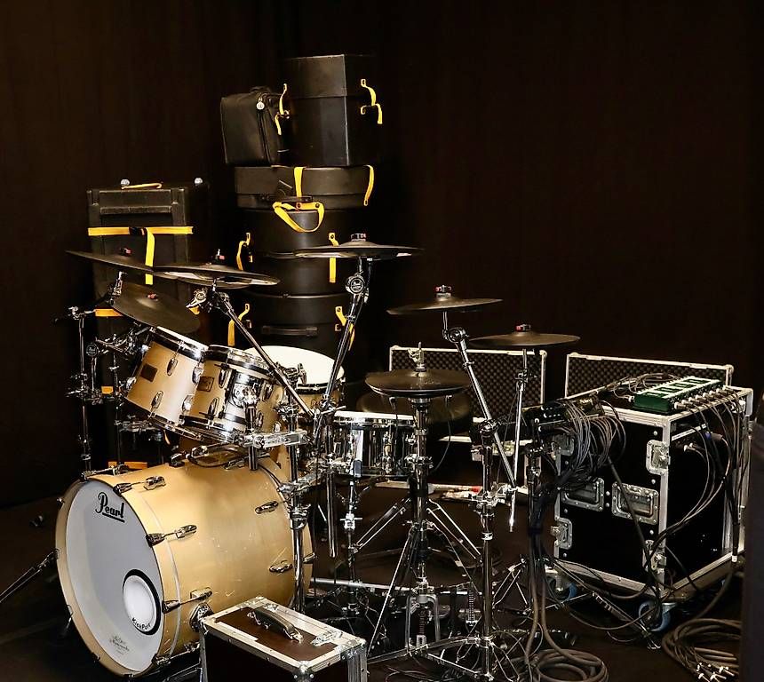 Strumenti musicali: Schlagzeug PEARL MASTER Custom Akustik / E-Drum – Usato da Aadorf venduto da Sarunja_2
