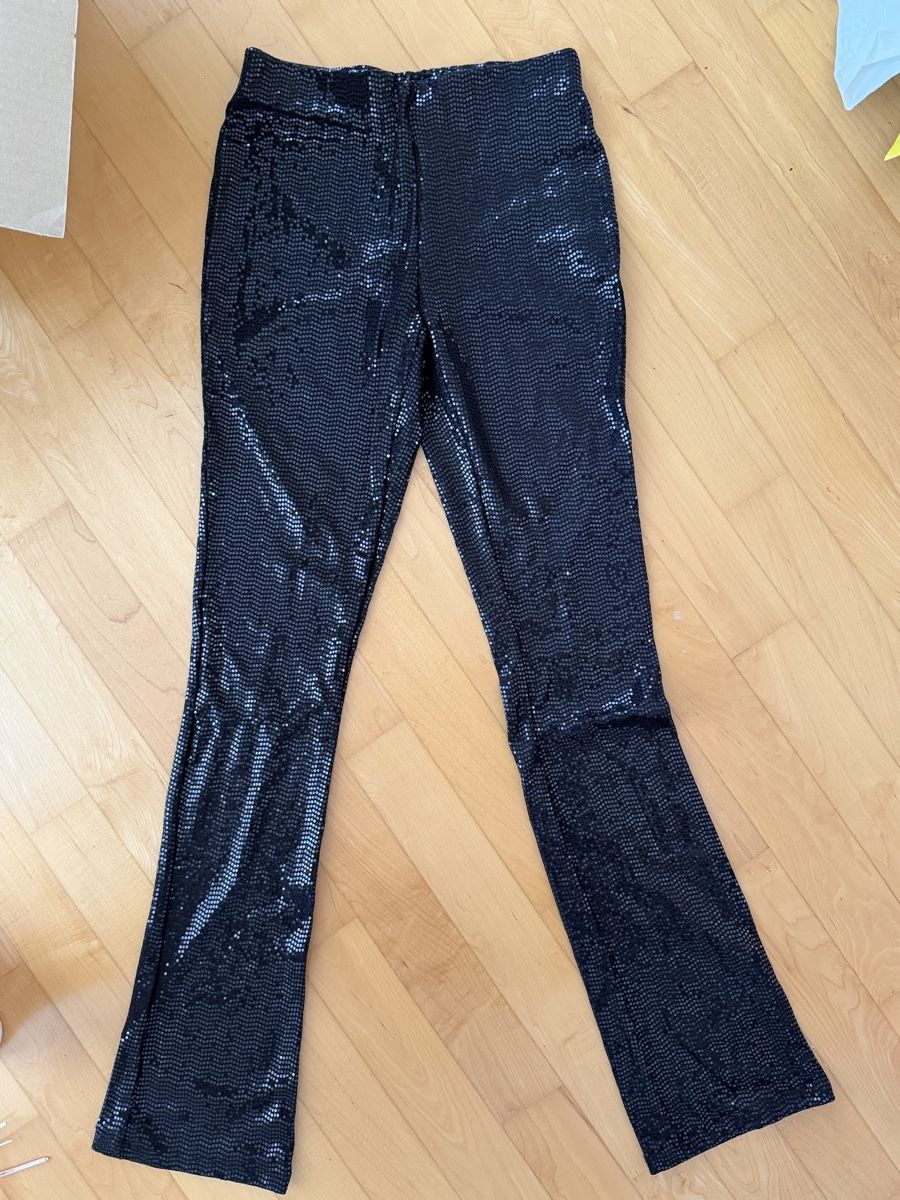 Tally Weijl Pantalons: Schlaghose Schwarz glitzernd – Neuf (Voir description) à Wil SG par fam_r6xv