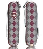 Victorinox Coltelli tascabile: Victorinox Classic Limited Edition 2010 Argyle – Nuovo (secondo la descrizione) da St. Margrethen SG venduto da vista23 3