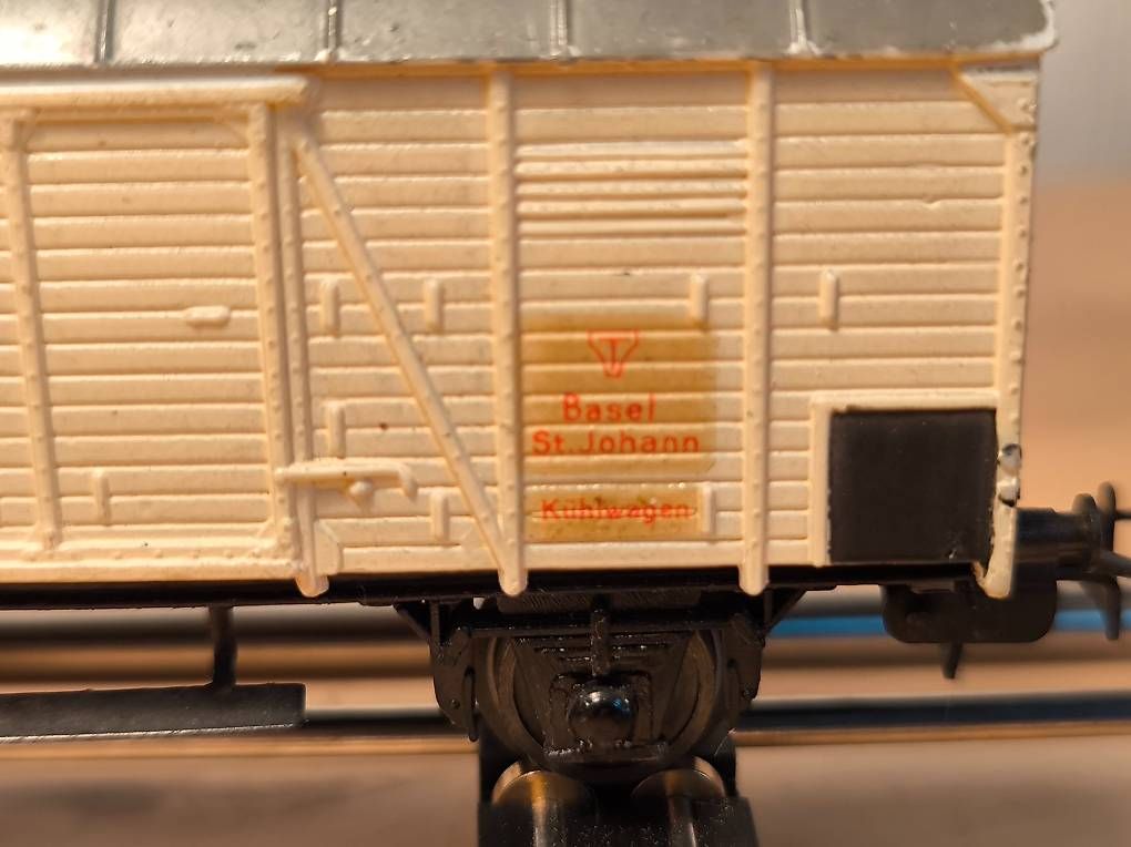 Buco Modellini di ferrovie: Buco "Bell Kühlwagen" H0 – Usato da Niederbüren venduto da flyingsheep 1