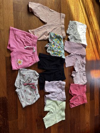11 kurze Hosen Gr. 98