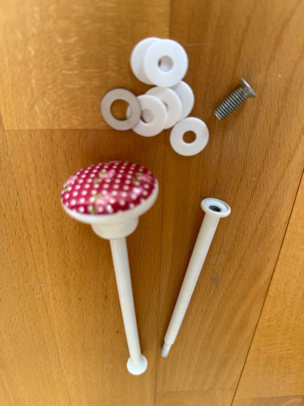 Teller: ETAGERE  STANGENSET  MIT  MÖBELKNOPF – Neu und originalverpackt aus Subingen von Etageren 3