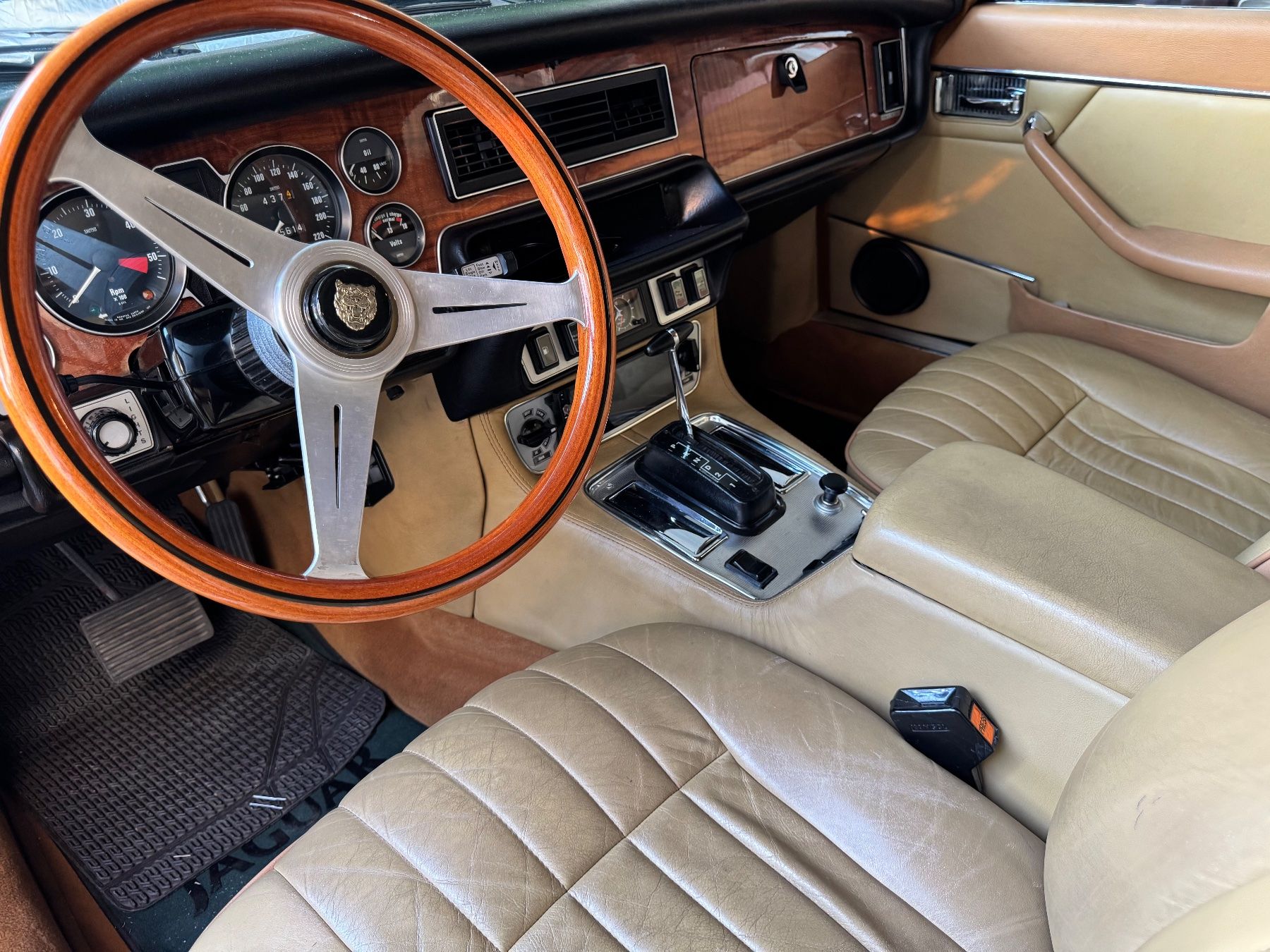 Jaguar Automobili: STUPENDA JAGUAR XJ6 COUPE'  1978 – Usato da Pregassona venduto da Gianlu0 4