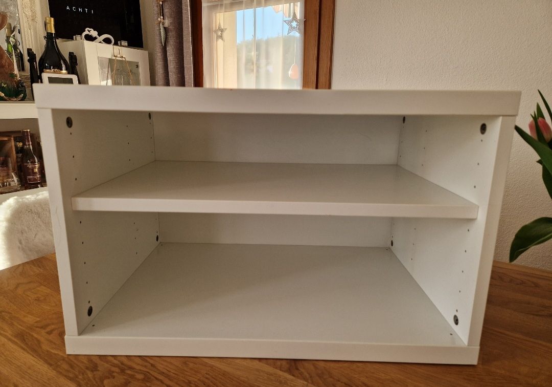 Scaffali: BESTÅ, IKEA – Usato da Kulmerau venduto da Doene7