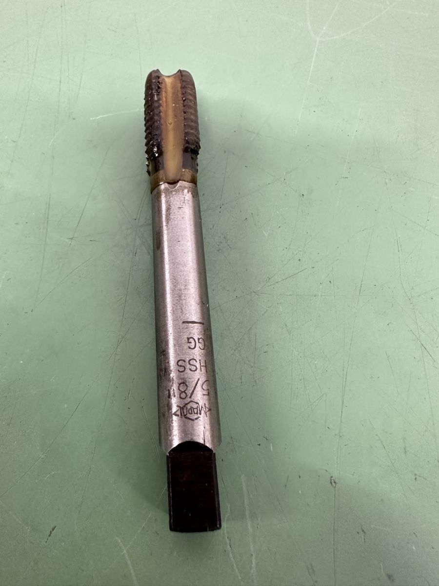 Tutti gli attrezzi: 5/8" Gewindebohrer, Threading Tap – Nuovo e nell'imballaggio originale da Aarberg venduto da SNMachines 1