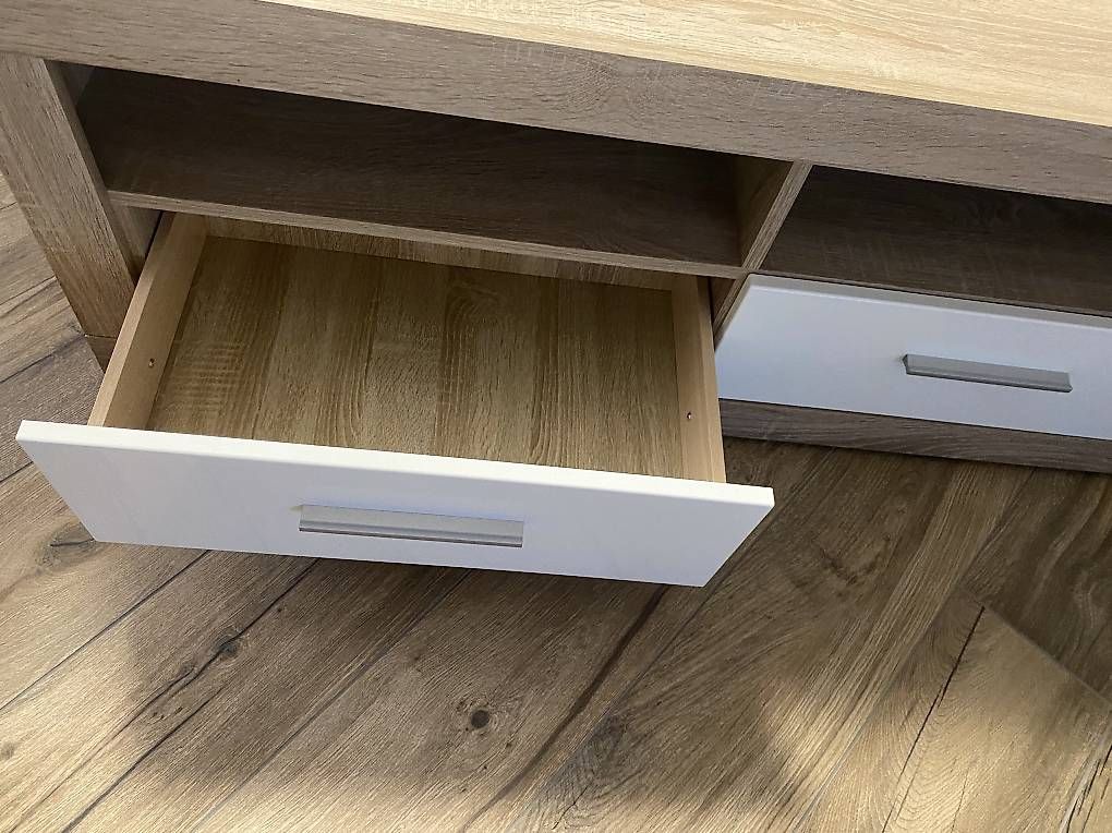 TV Möbel: Lowboard – Gebraucht aus Gränichen von lia_1997_ 1