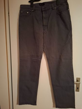Damen Jeans Marke  MAC -  Gr.  40             Lot  133