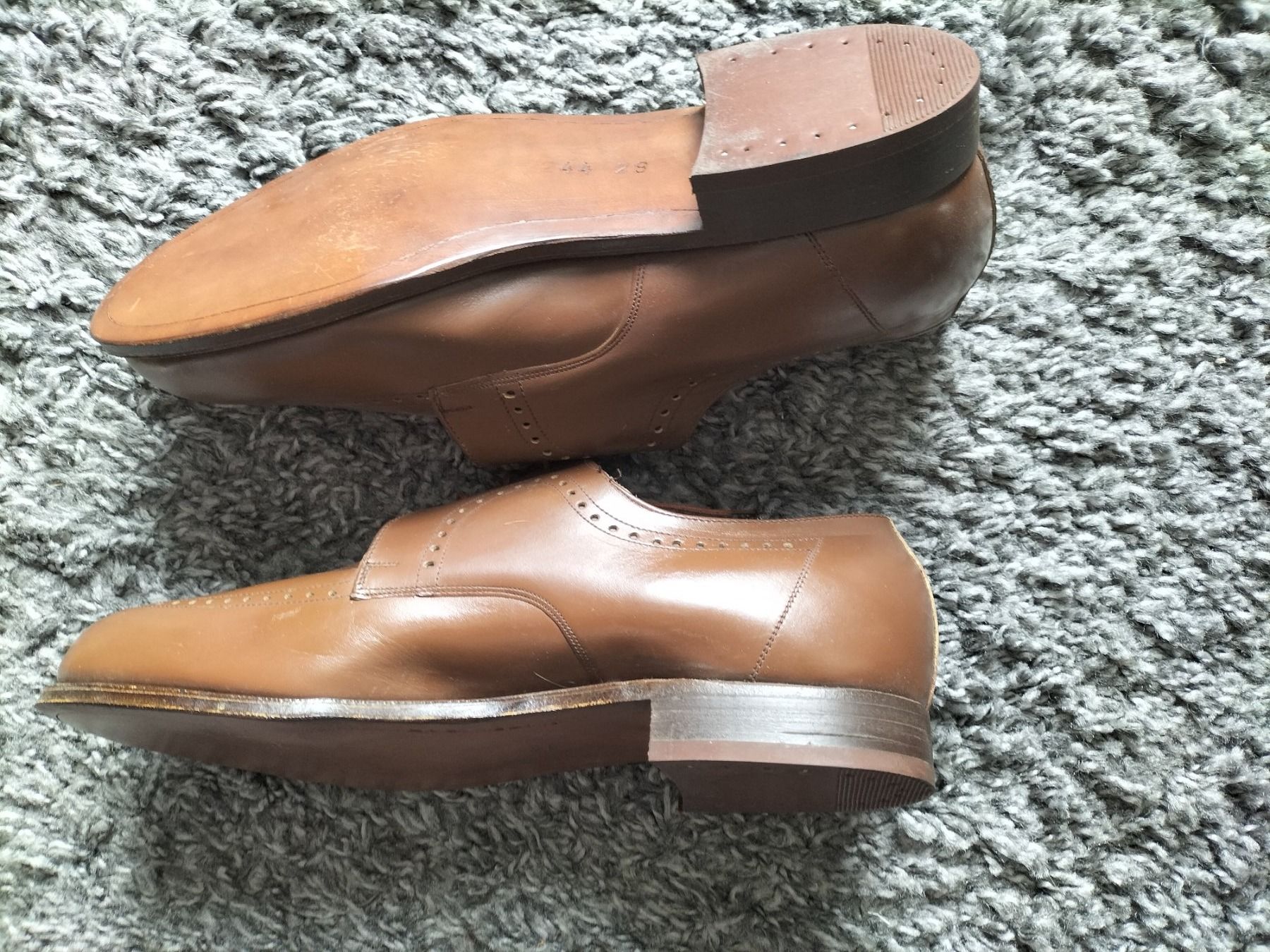 Herrenschuhe: traumhafte Vintage-Schuhe, Herren – Gebraucht aus Pieterlen von Plasticbox 2