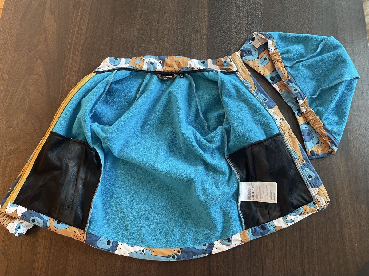 Icepeak Giacche & Cappotti: Kinder Softshelljacke Icepeak Bärenmuster Grösse 110 – Usato da Burgdorf venduto da tom_hjl5 2