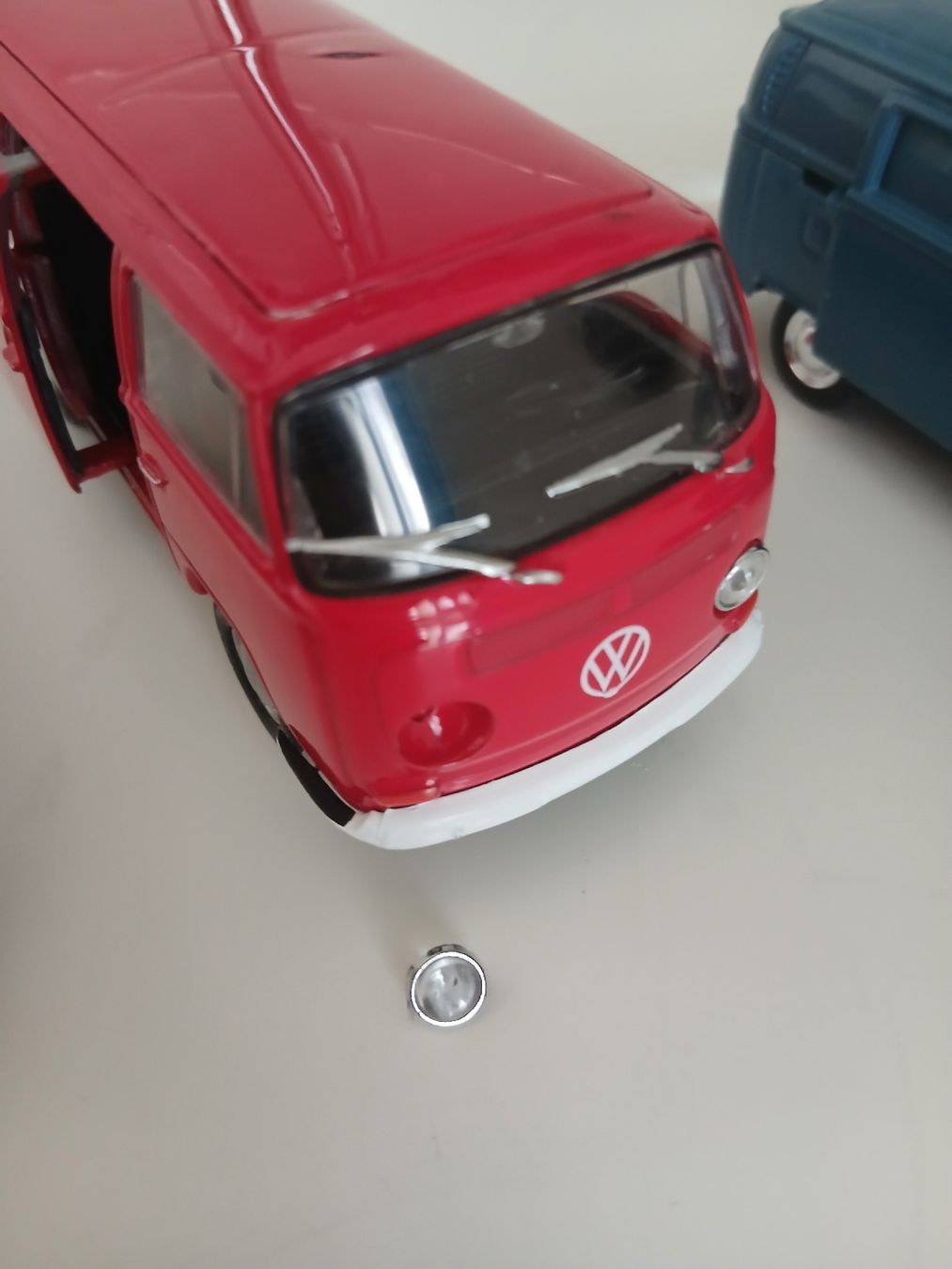 Volkswagen Modellautos: vw golf gti  vw Type 2 bus  vw Type 2 panel van  – Gebraucht aus Balsthal von Marica75 6