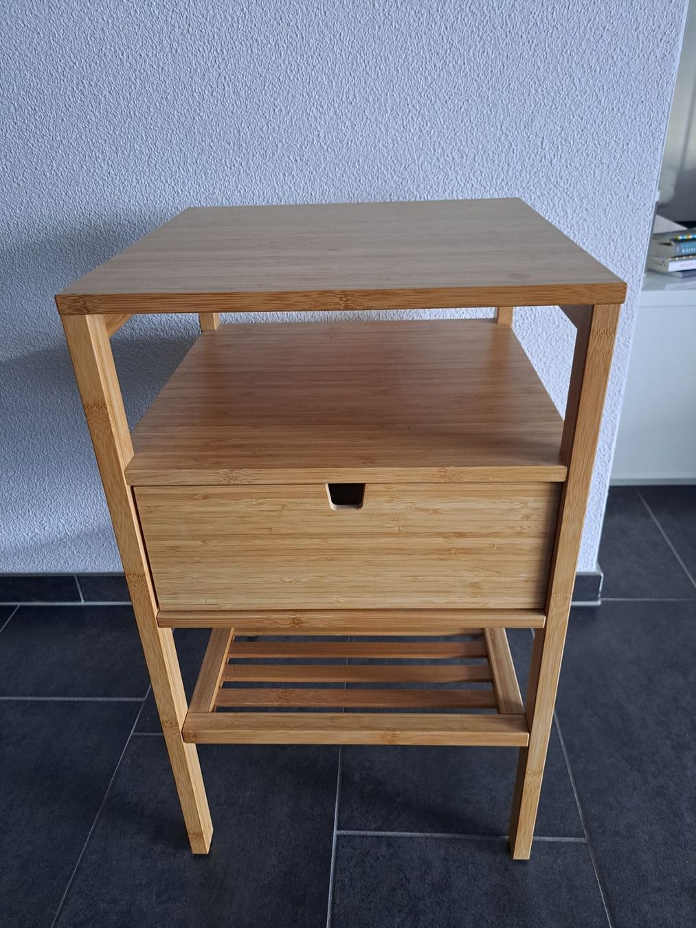 Ikea Tables de nuit: Nachttisch NORDKISA – D'occasion à Oberuzwil par Alex_66 1