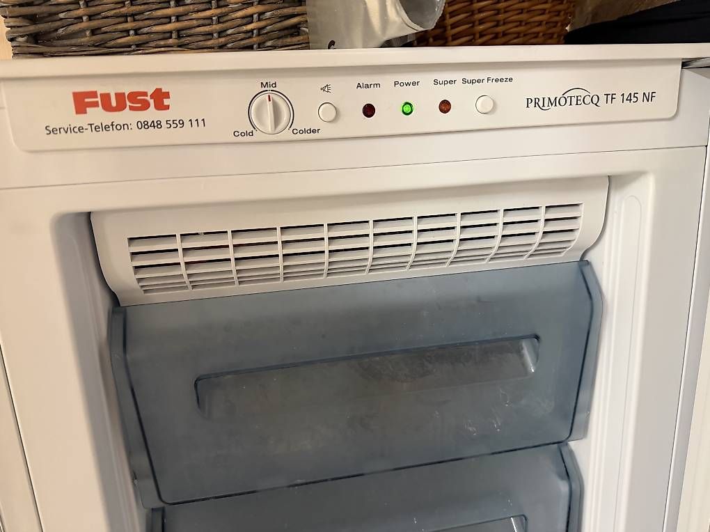 Congelatori: Fust PRIMOTECQ Tiefkühlschrank – Usato da Frauenfeld venduto da jes_qqm6 3