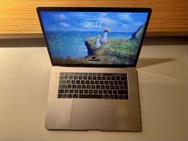 MacBook Pro 15” (2019) – i9, 32 GB RAM, 512 GB SSD, Vega 20