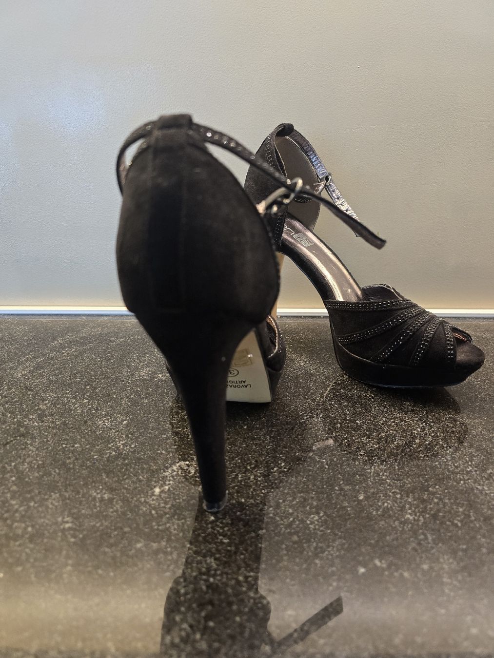 Damenschuhe: Elegante Pumps - Grösse 37 – Gebraucht aus Hägglingen von Raff_Ella 3