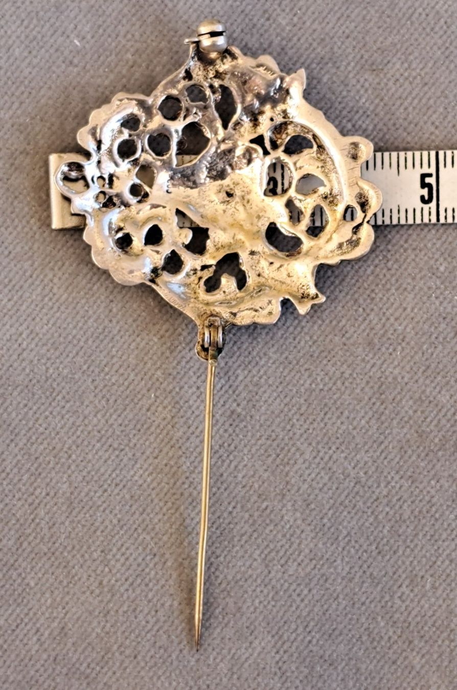 Broches & Aiguilles: Antike Brosche 800 Silber um 1940 – D'occasion à Muri AG par Lineli2020 2