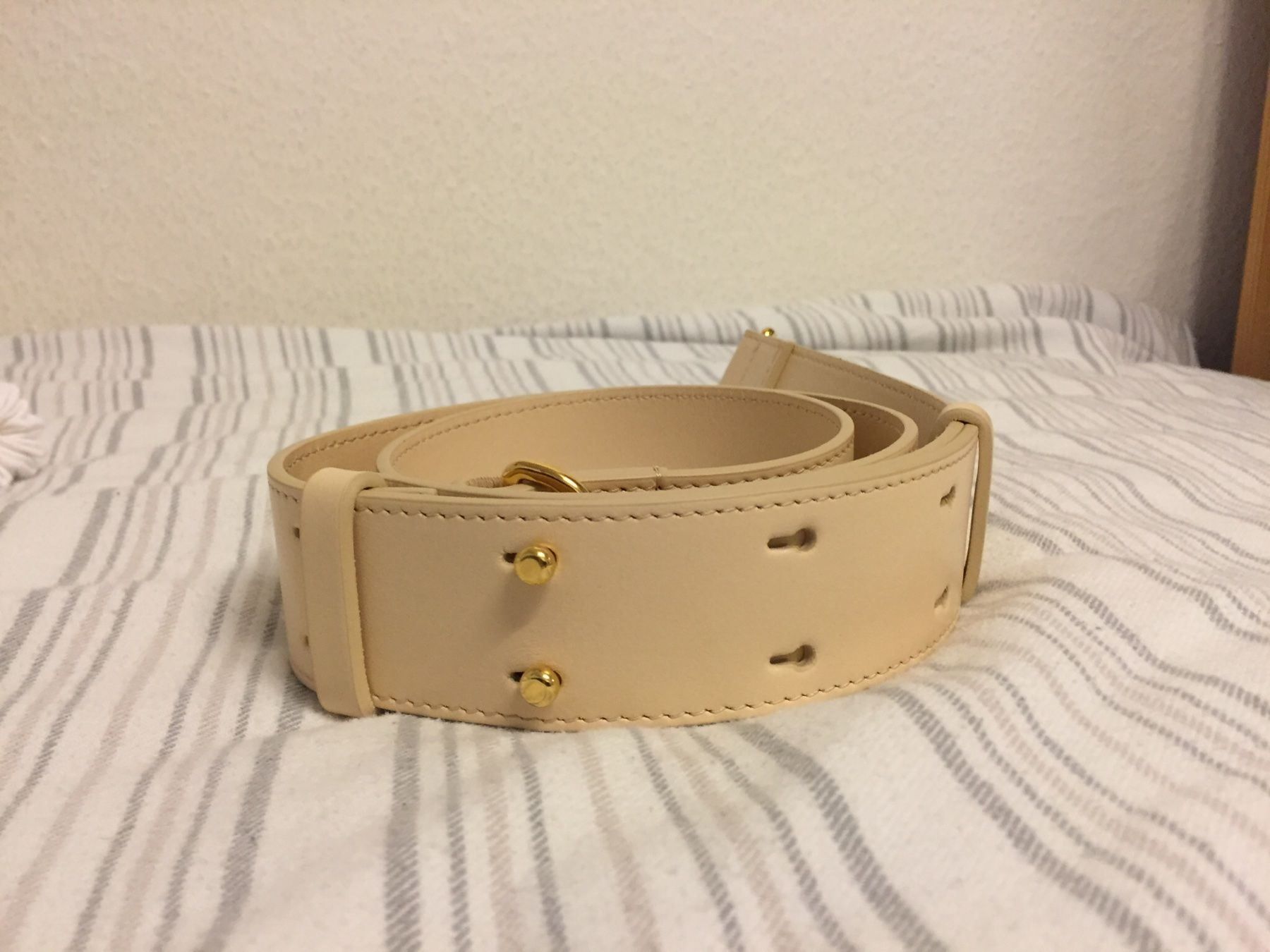 Chloé Borse da donna: Chloé Tess Small Tasche – Nuovo (secondo la descrizione) da Basel venduto da Robyn20 9