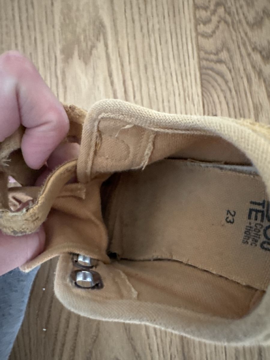 La Redoute Scarpe per ragazzi: Chaussure La redoute 23 – Usato da Montreux venduto da canori 1
