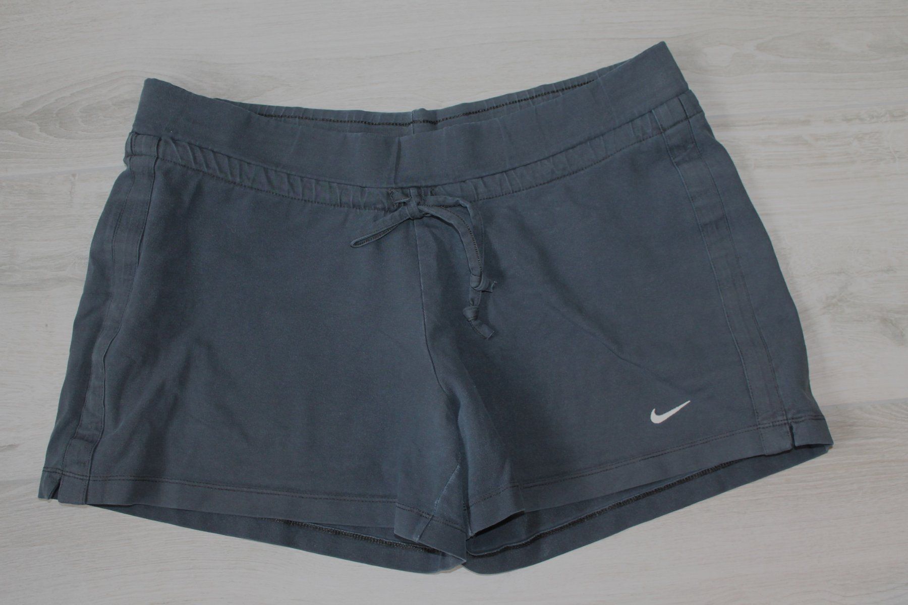 Nike Pantaloni: Short NIKE taille XL – Usato da Chez-le-Bart venduto da jasse