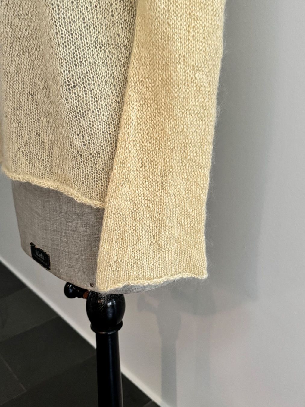 Maglioni & Felpe: Handgestrickter feiner Mohair/Seide Pullover NEU – Nuovo (secondo la descrizione) da neerach venduto da Ywonder 2