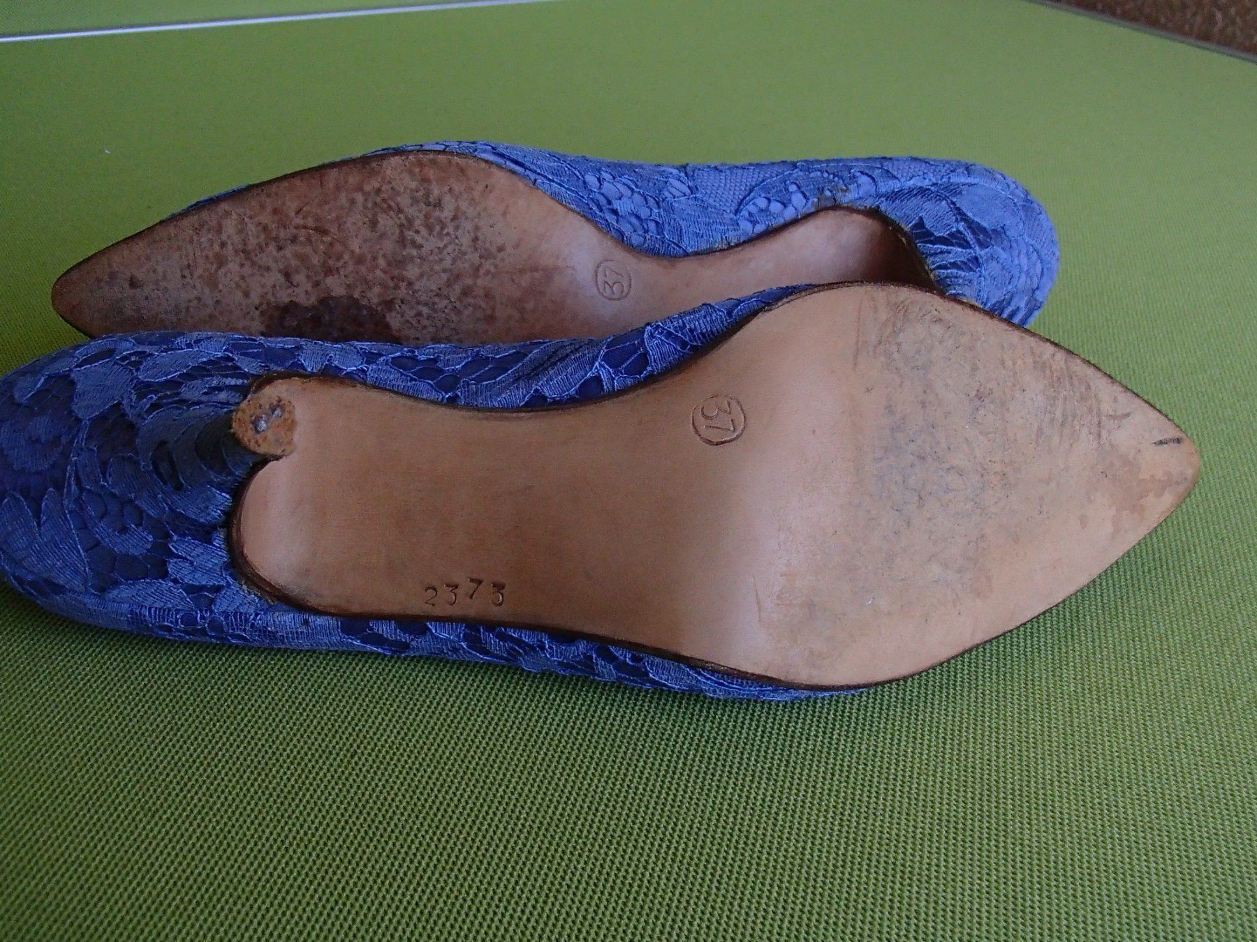 Damenschuhe: 50thies Schuhe aus hellblauer Spitze Bleistiftabsatz – Gebraucht aus Schöfflisdorf von pullux 2
