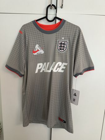 Fussballtrikot Nike Palace England Grösse M neu mit Etikett