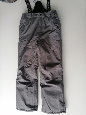TOP-ZUST: Skihose grau mit Schneefang 146/152