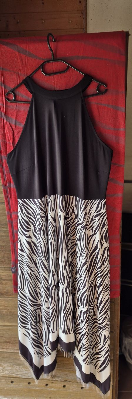 Vestiti: Damenkleid – Nuovo (secondo la descrizione) da Wislikofen venduto da Ana.Gomes 2