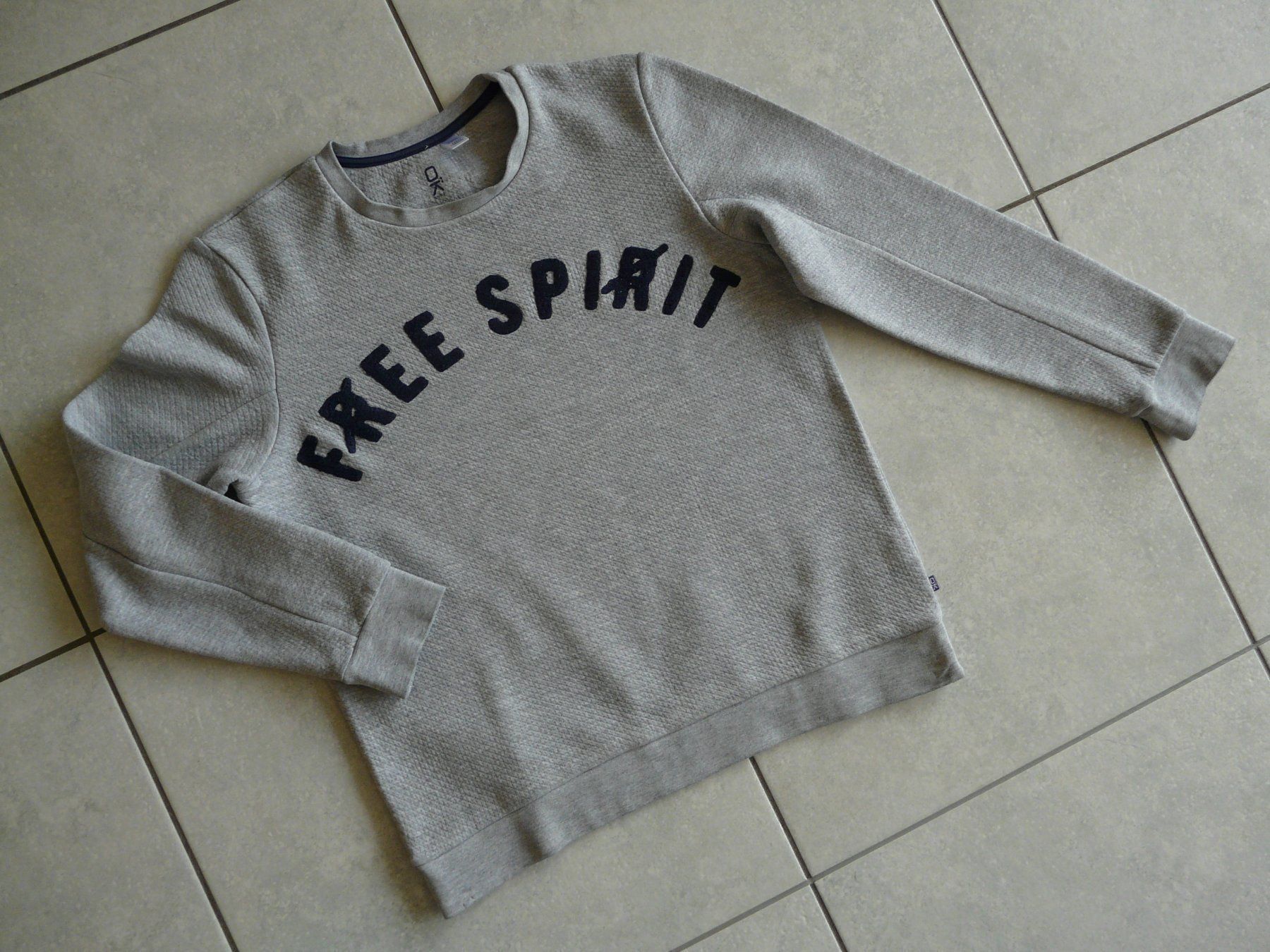 Okaidi Pulls et sweat-shirts: Sweat-shirt pull Pulli Okaïdi 152 – Neuf (Voir description) à ERLINSBACH par doudouce 1