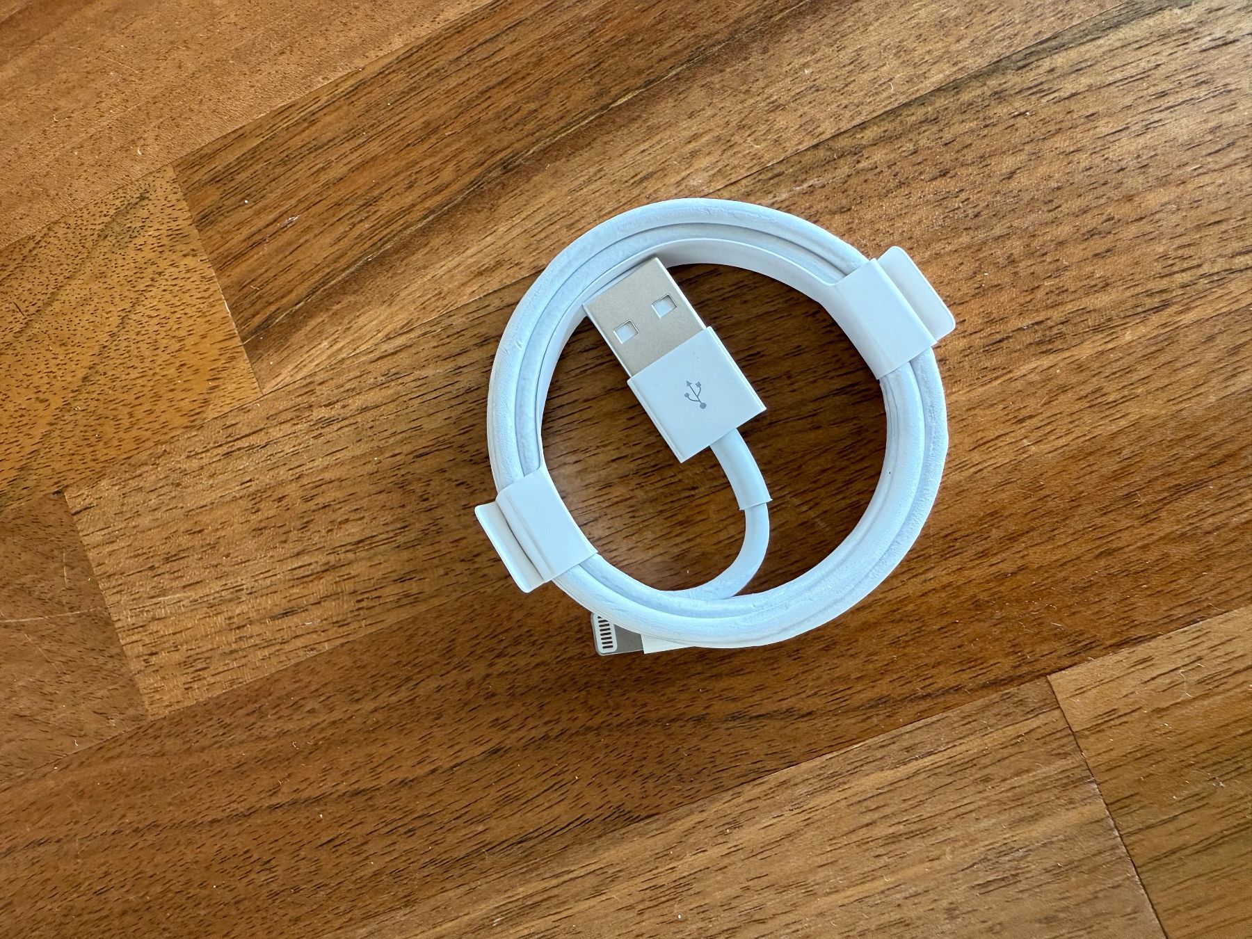 Apple Cavi: Apple iPhone Power Adapter und Ladekabel - NEU – Nuovo (secondo la descrizione) da Baar venduto da s-nadine 1