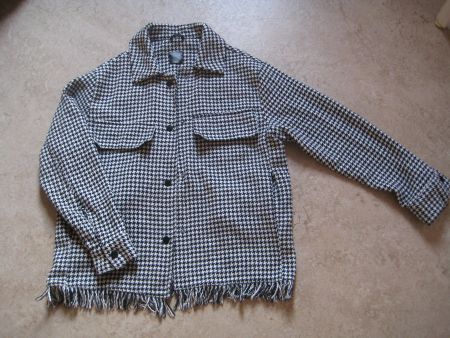 Trendige Übergangsjacke im Hahnentritt-Muster