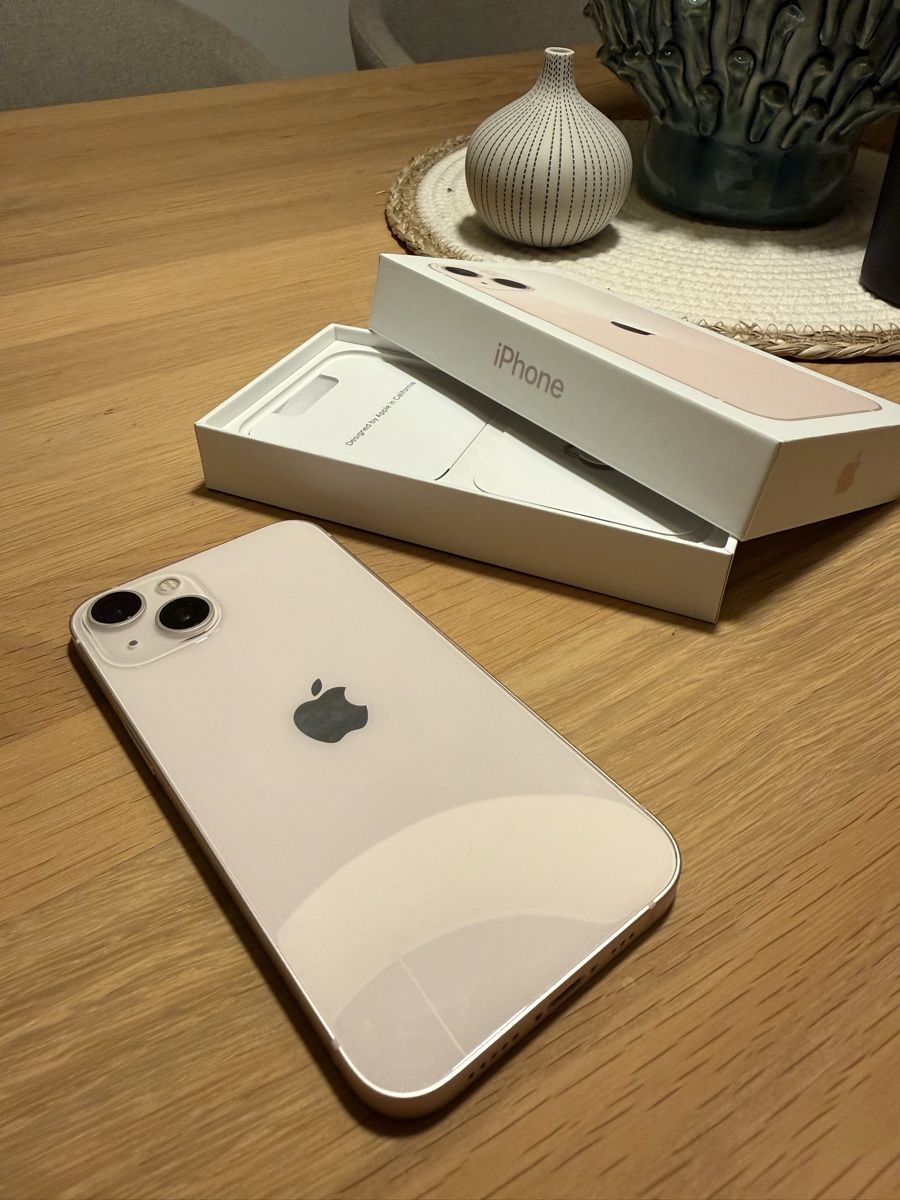 Apple Telefoni cellulari / Smartphones: Iphone 13 rose – Usato da La Croix-de-Rozon venduto da cam_mv82 2
