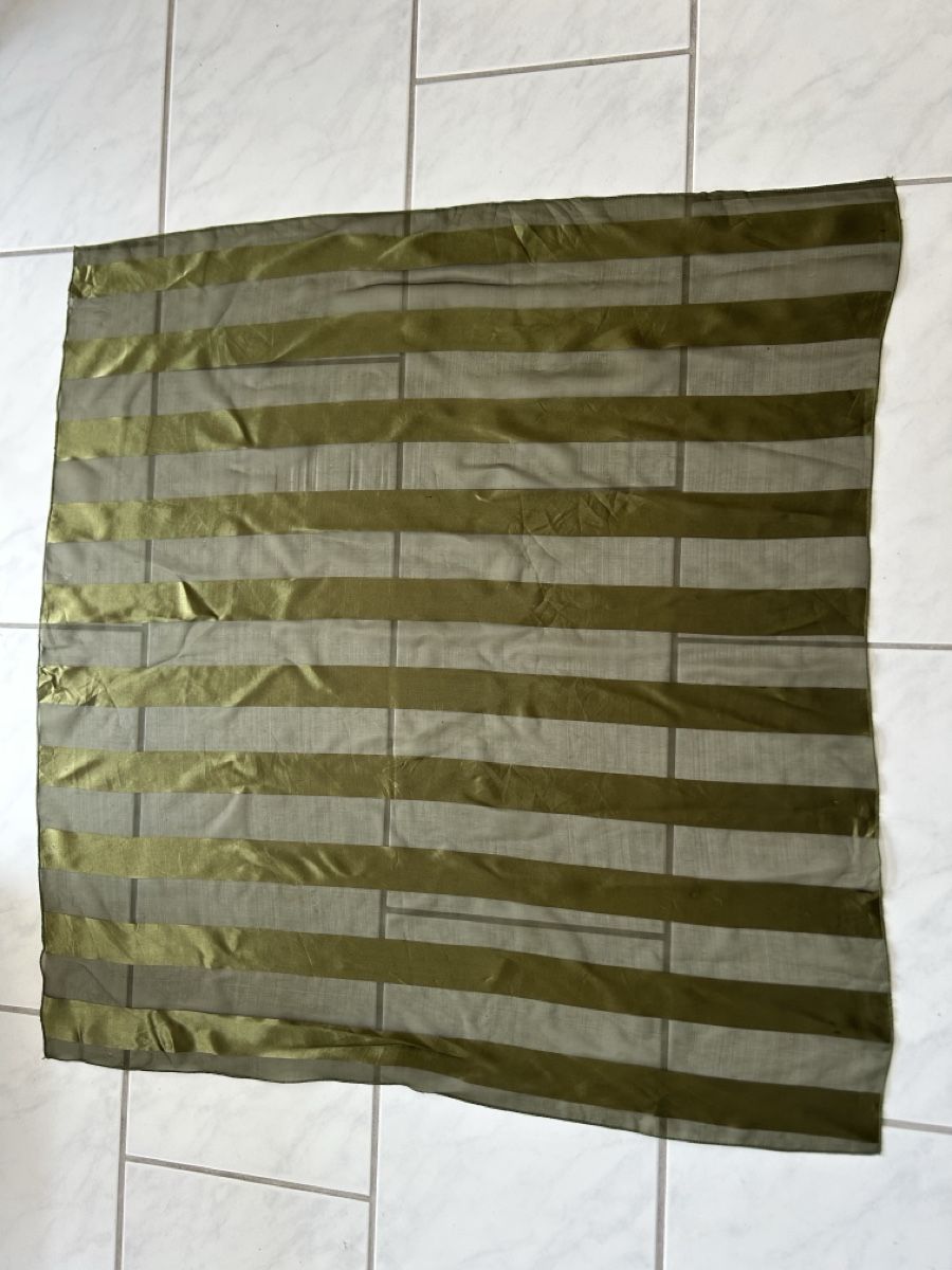 Foulards & écharpes: Fabric textile green striped scarf – D'occasion à Saland par ele_vc96