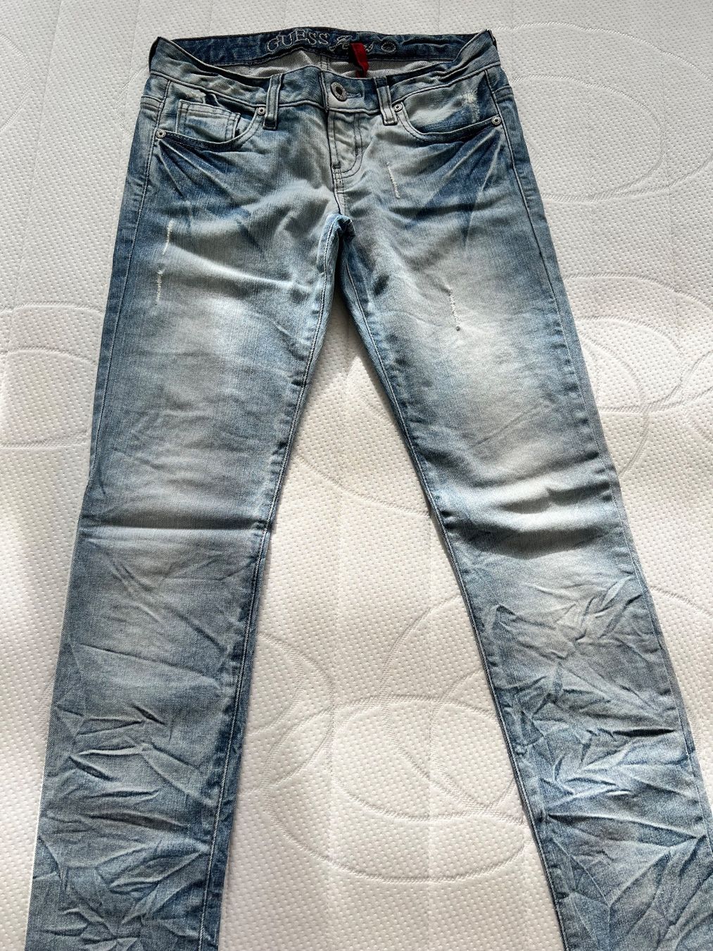 Guess Jeans: Neue Guess Jeans – Nuovo (secondo la descrizione) da Zürich venduto da Cdefinitiv