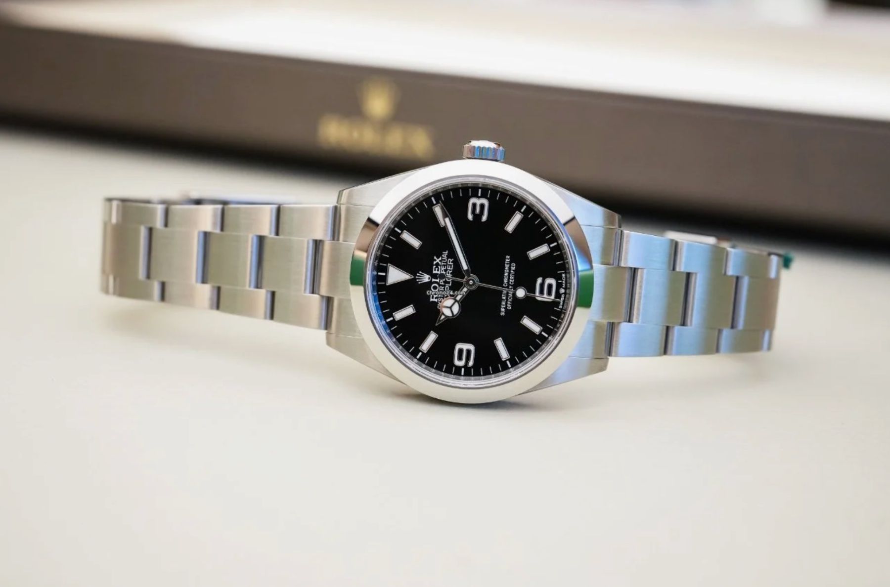 Rolex Orologi: Rolex Explorer 40mm ref. 224270 – Nuovo e nell'imballaggio originale da Glattbrugg venduto da aquanautilus