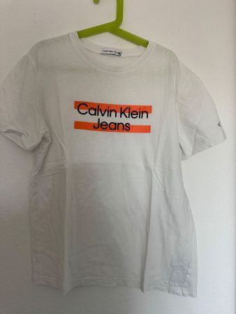 T-shirt Calvin Klein Jeans blanc taille 12 ans bon état