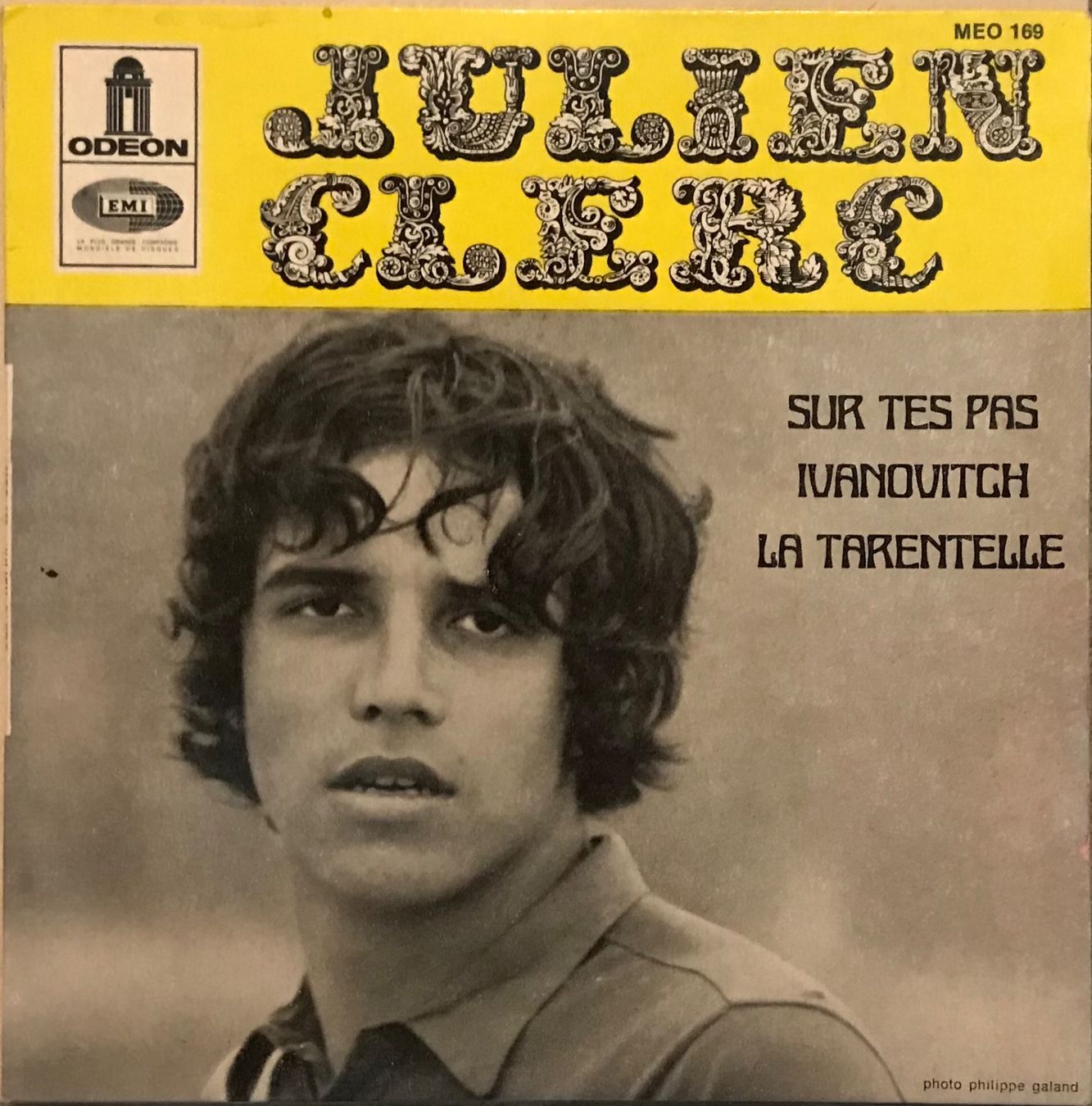 Vinyles: JULIEN CLERC - SUR TES PAS – D'occasion à Bussigny par vinyl-pas-cher