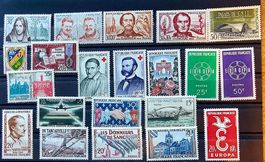 FRANCE timbres neufs ** ~1959