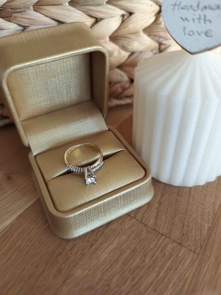 Ringe: Neu Natural Diamond Ring 18K Gold - Twisted style – Neu und originalverpackt aus Birmensdorf ZH von Nanu-R 6